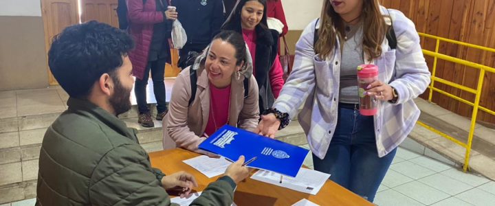 PROFESIONALES DE LA EDUCACIÓN Y DE SALUD DE QUINTERO Y PUCHUNCAVÍ PARTICIPAN EN SEMINARIO SOBRE EL CUIDADO DE LA SALUD MENTAL EN LAS ESCUELAS